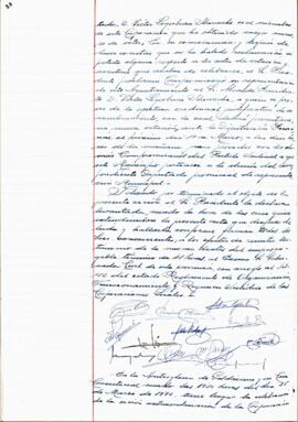 Acta de la sesión extraordinaria de la corporación municipal plenaria correspondiente al día 25 d...