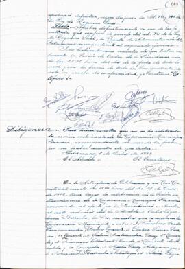 Acta de la sesión extraordinaria de la corporación municipal plenaria correspondiente al día 27 d...
